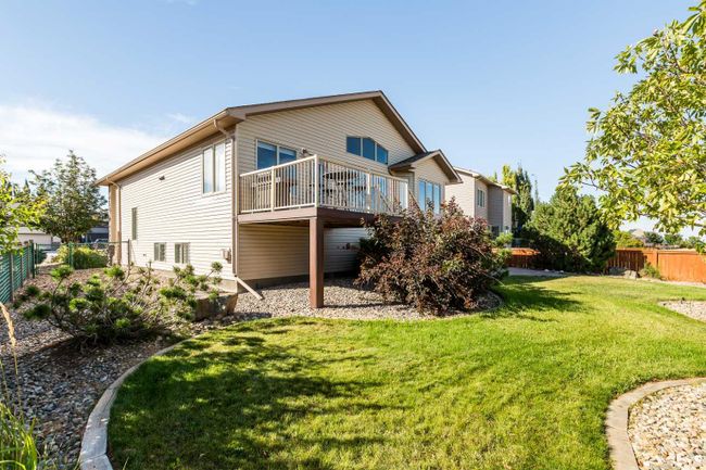68 Canyoncrest Point W, Home with 4 bedrooms, 3 bathrooms and 6 parking in Lethbridge AB | Image 38