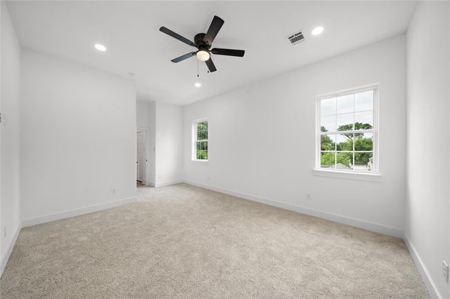 2nd Floor: Primary | Image 29