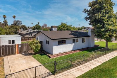 750 W Tulare Avenue, House other with 3 bedrooms, 1 bathrooms and null parking in Tulare CA | Image 3