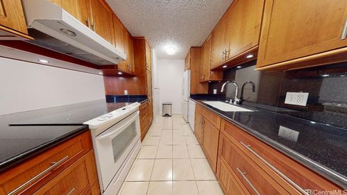 apt-105-2600 Pualani Way, Honolulu, HI, 96815-3937 | Card Image