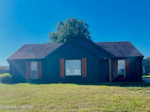 110 Country Meadow Dr, Senatobia, MS, 38668-3541 | Card Image