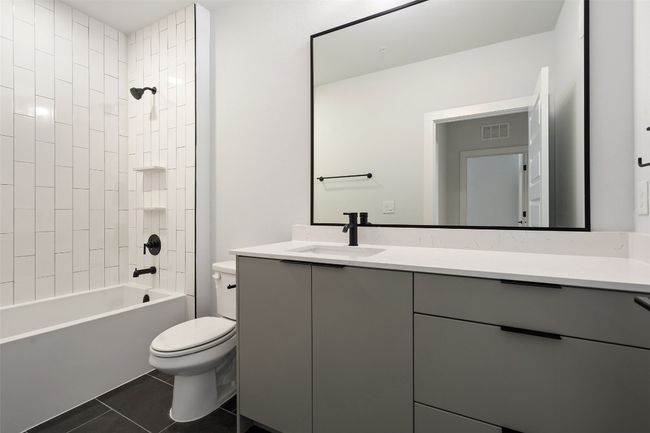APT-222 - 2500 Longview St, Condo with 2 bedrooms, 2 bathrooms and 2 parking in Austin TX | Image 17