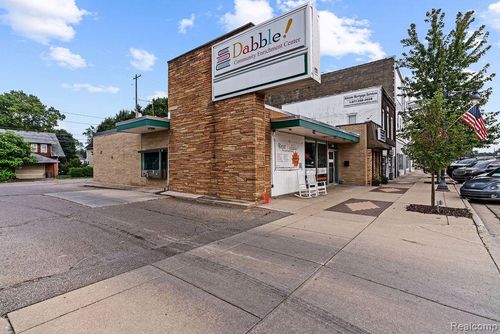 210 N Saginaw St, Durand, MI, 48429-1166 | Card Image