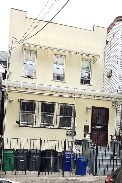 10413 Martense Ave, Corona, NY, 11368-3210 | Card Image