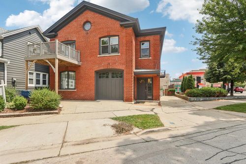 3-1442 N Franklin Place, Milwaukee, WI, 53202 | Card Image