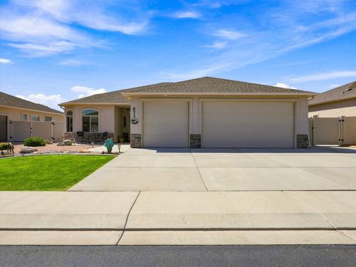 673 Strathearn Dr, Grand Junction, CO, 81504-5206 | Card Image