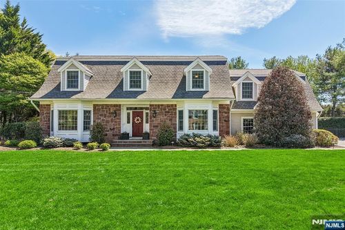 408 Drury Ln, Wyckoff, NJ, 07481-2201 | Card Image