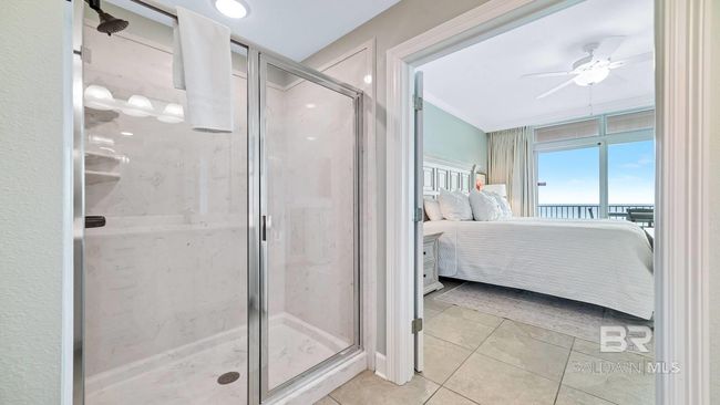 Bathroom | Image 32