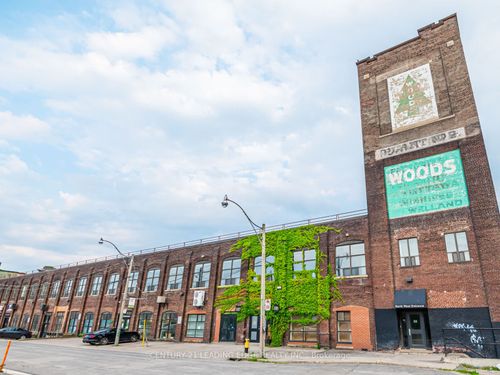 {{alt}} | Card Image