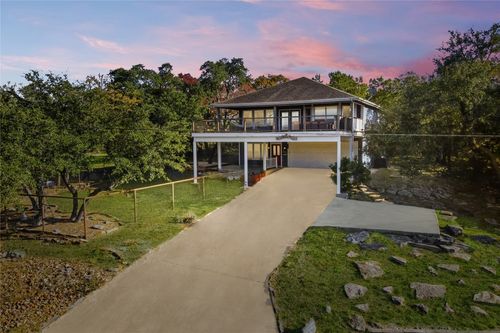 2720 Westview Dr, Canyon Lake, TX, 78133-4411 | Card Image