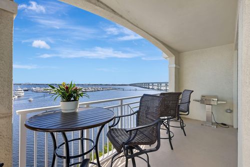 apt-401-775 Nw Flagler Ave, Stuart, FL, 34994-1155 | Card Image
