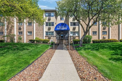 905 Westage At The Hbr, Irondequoit, NY, 14617-1005 | Card Image