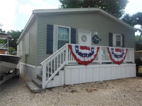 11n-101620 Overseas Hwy, Key Largo, FL, 33037-2676 | Card Image