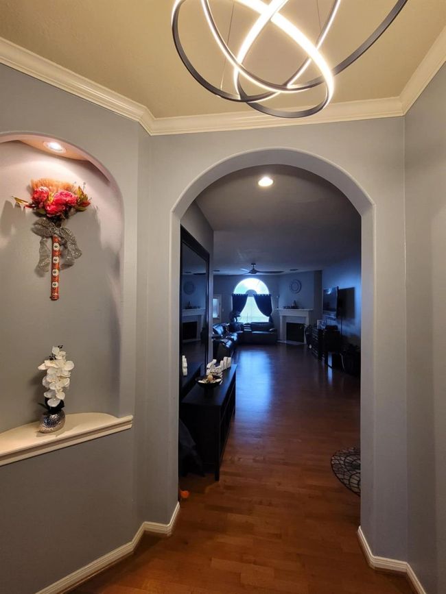 3214 Worthington Dr, House other with 3 bedrooms, 2 bathrooms and 2 parking in Pearland TX | Image 5