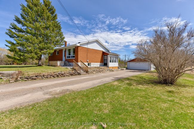 285 Foymount Rd, House other with 2 bedrooms, 1 bathrooms and 4 parking in Eganville ON | Image 5