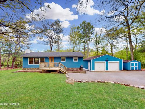 111 Lollipop Ln, Dingmans Ferry, PA, 18328-4024 | Card Image