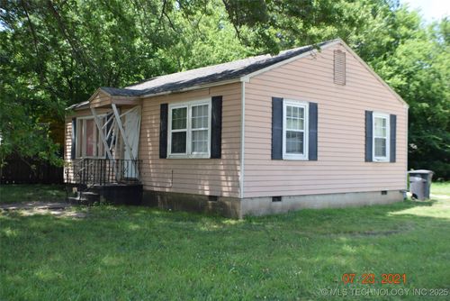 261 E 29th St N, Tulsa, OK, 74106-2327 | Card Image