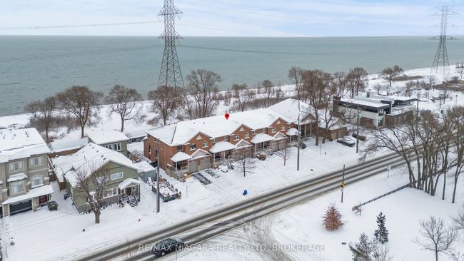 1069 Beach Blvd, House attached with 2 bedrooms, 4 bathrooms and 2 parking in Hamilton ON | Image 35