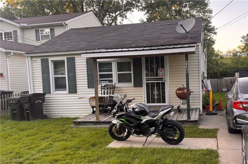 136 Sheriff St, Elyria, OH, 44035-2554 | Card Image