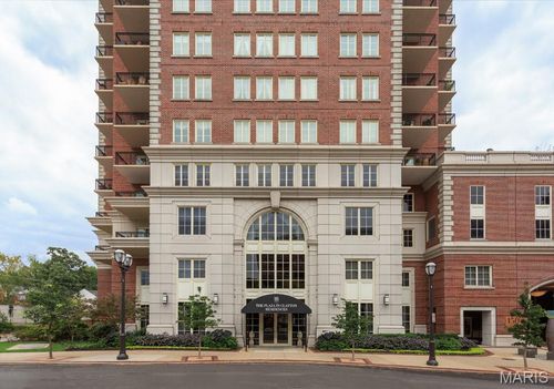 203-150 Carondelet Plz, Clayton, MO, 63105 | Card Image