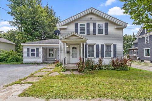 45 Lake St, Pulaski, NY, 13142-4437 | Card Image
