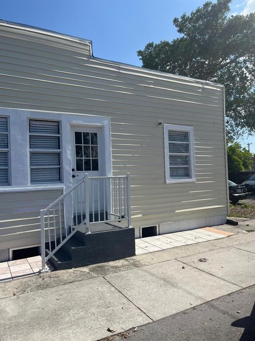 2-1810 Cleveland St, Hollywood, FL, 33020 | Card Image