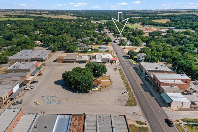 400 S Broad St, House other with 2 bedrooms, 1 bathrooms and null parking in Saint Jo TX | Image 22