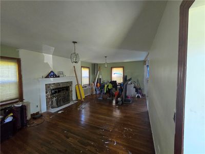 258 High Street, House other with 3 bedrooms, 1 bathrooms and 3 parking in Taunton MA | Image 3