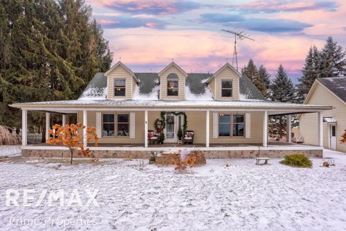 1205 Pine Lake Trl, Marlette, MI, 48453-9775 | Card Image