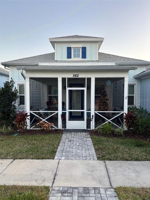 562 Landshark Blvd, DAYTONA BEACH, FL, 32124-3741 | Card Image