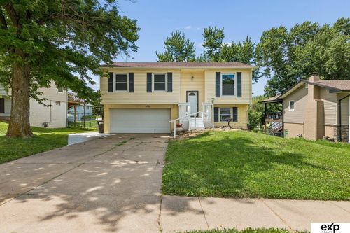 6323 Read Street, Omaha, NE, 68152 | Card Image