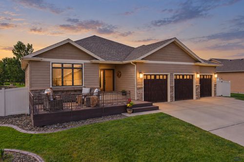 6913 Porthcawl Ct, RAPID CITY, SD, 57702-6971 | Card Image