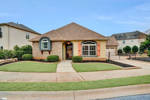 108 Bur Oak Dr, Taylors, SC, 29687-4631 | Card Image