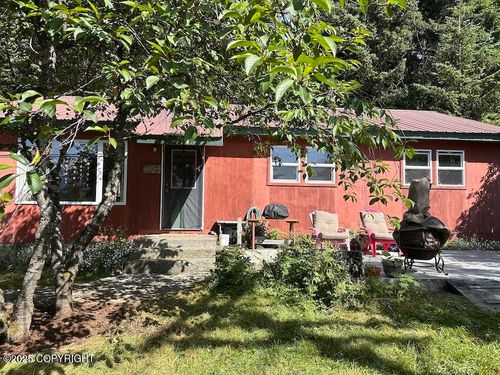 345 Lynnview Dr, Haines, AK, 99827 | Card Image
