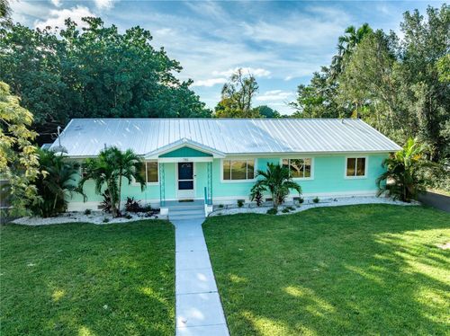 704 59th St Nw, BRADENTON, FL, 34209-1430 | Card Image