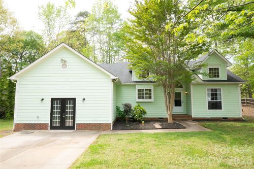 10737 Spruce Mountain Rd, Charlotte, NC, 28214-8627 | Card Image