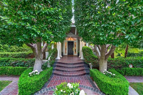 52 Hernandez Ave, Los Gatos, CA, 95030-5806 | Card Image
