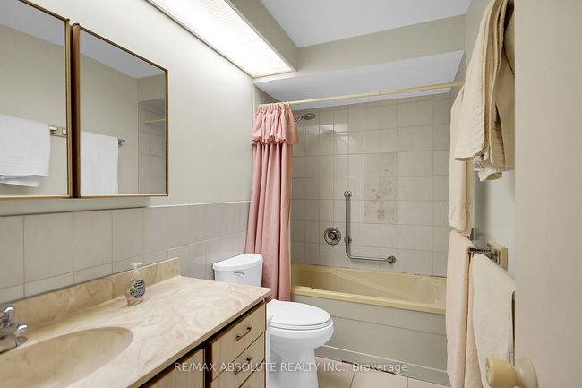 13 Melville Dr, House other with 4 bedrooms, 3 bathrooms and 4 parking in Nepean ON | Image 37