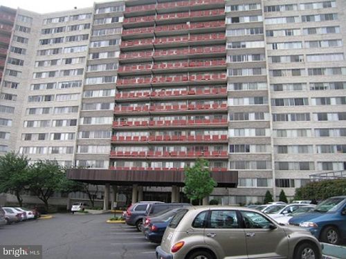 unit-301-5340 Holmes Run Pkwy, ALEXANDRIA, VA, 22304-2814 | Card Image