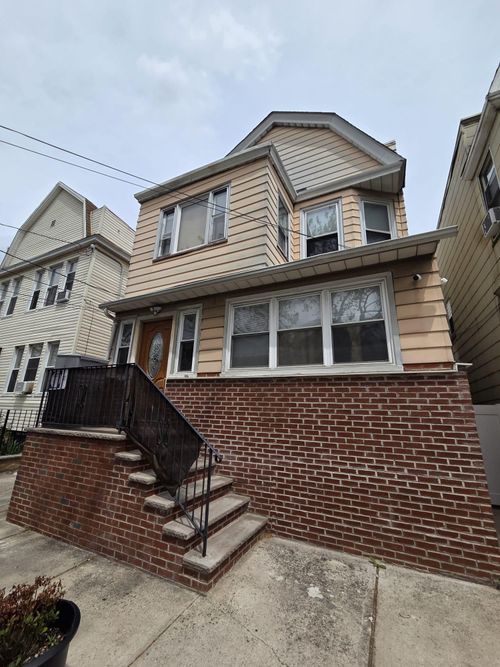 364 Woodlawn Ave, JC, West Bergen, NJ, 07305 | Card Image