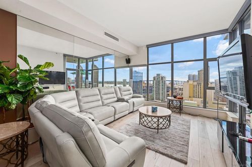 unit-1804-575 6th Ave, San Diego, CA, 92101-8626 | Card Image