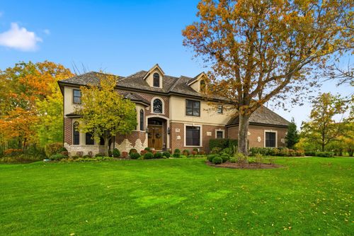 422 Old Mill Cir, Lincolnshire, IL, 60069-3305 | Card Image