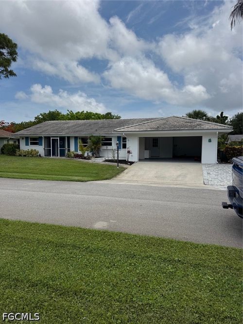 30-30 Maui Cir, Naples, FL, 34112-3724 | Card Image