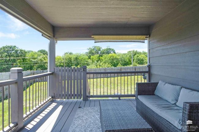 812 Fossilridge Dr, House other with 5 bedrooms, 3 bathrooms and null parking in Manhattan KS | Image 10