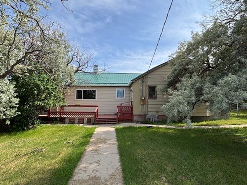 321 Francis Ave, Sweet Grass, MT, 59484-9031 | Card Image