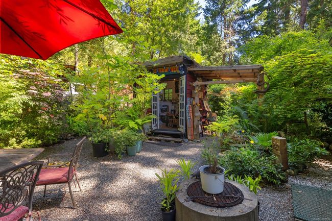2470 North End Rd, House other with 3 bedrooms, 5 bathrooms and 8 parking in Salt Spring BC | Image 5