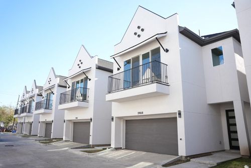 b-5906 Saint Augustine St, Houston, TX, 77021-2640 | Card Image