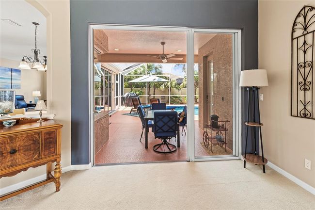 866 Oak Briar Ln, House other with 4 bedrooms, 2 bathrooms and null parking in OSPREY FL | Image 12
