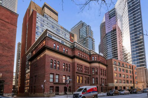 618-11 St Joseph St, Toronto, ON, M4Y3G4 | Card Image