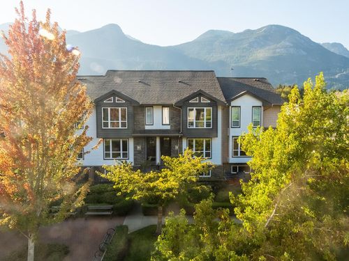 2-1261 Main St, Squamish, BC, V8B0P7 | Card Image